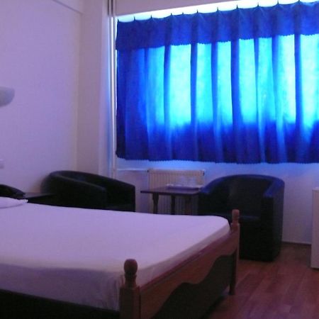 Hotel Uranus Bucureşti Exterior foto